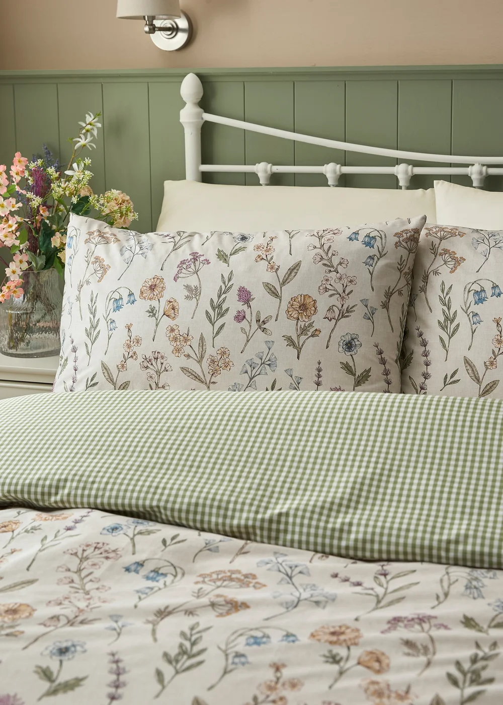 Dreams & Drapes Meadow Floral Reversible Multi Colour Duvet Cover Set - Single Image 2