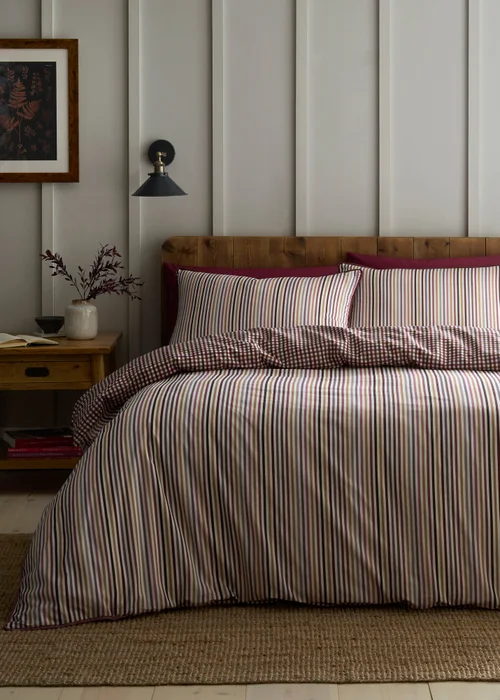 Appletree Micro Check Reversible Berry Duvet Cover Set - Double Image 4