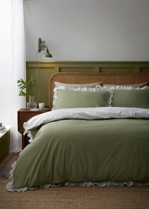 Appletree Frilled Embroidered Bow Stripe Reversible Green Duvet Cover Set - Double Image 4
