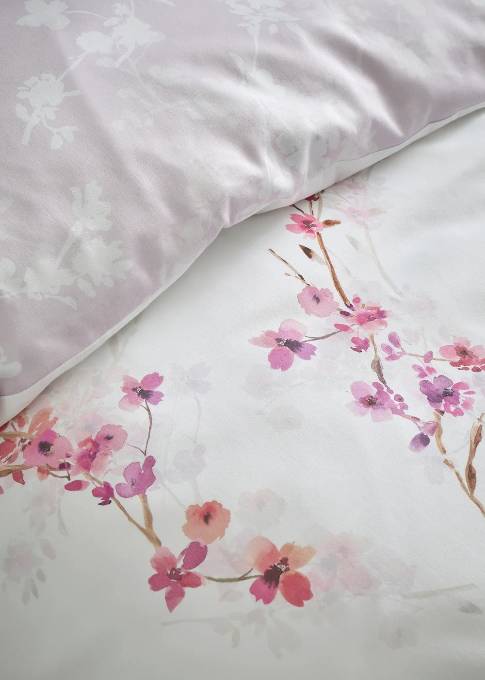 Appletree Blossom Flower Reversible Berry Duvet Cover Set - Double Image 3