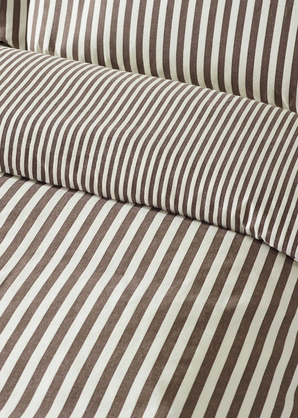 Catherine Lansfield Brushed Stripe Cotton Reversible Duvet Cover Set Chocolate - Single Image 4