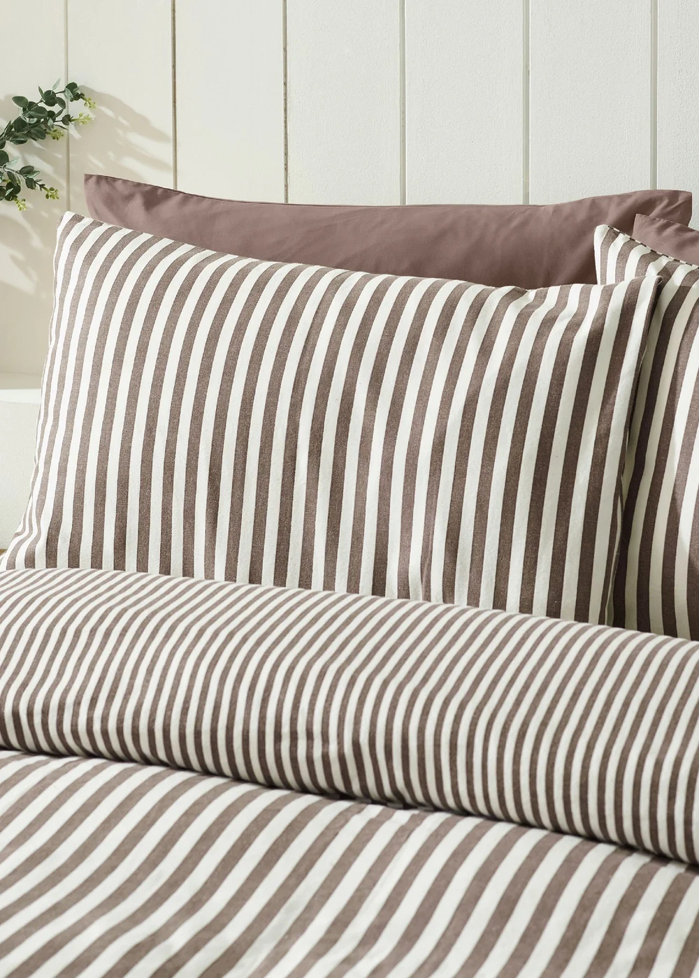 Catherine Lansfield Brushed Stripe Cotton Reversible Duvet Cover Set Chocolate - Single Image 3