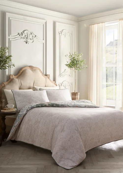 Laurence Llewelyn-Bowen Tuscan Garden Reversible Green Duvet Cover Set - Double Image 4