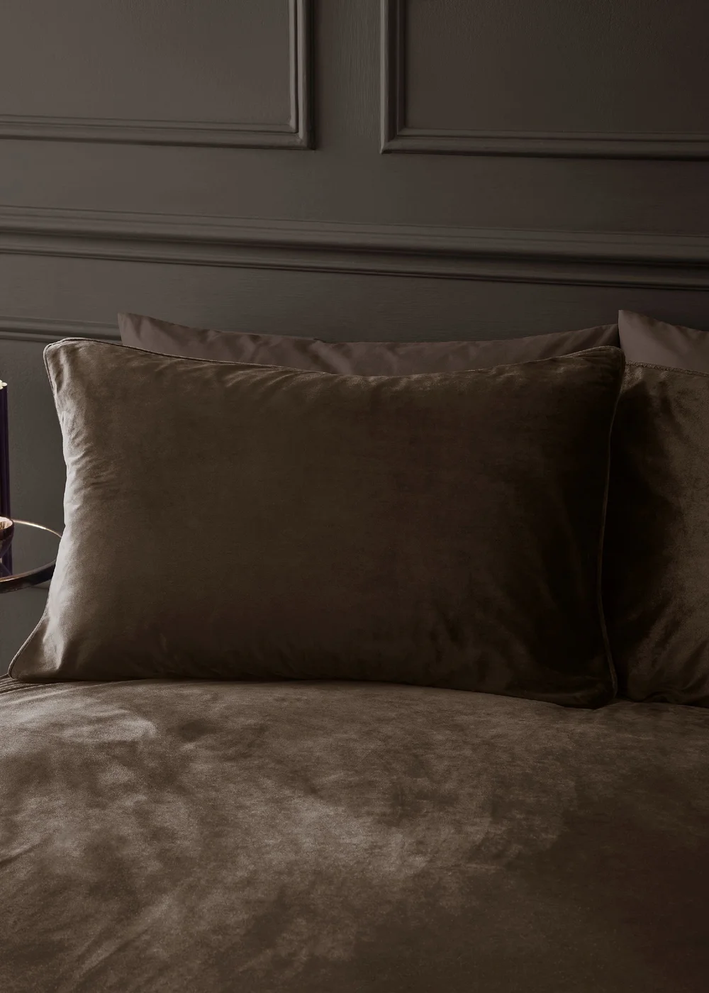 Catherine Lansfield Kingsley Soft Matt Velvet Duvet Cover Set Chocolate - Single Image 2
