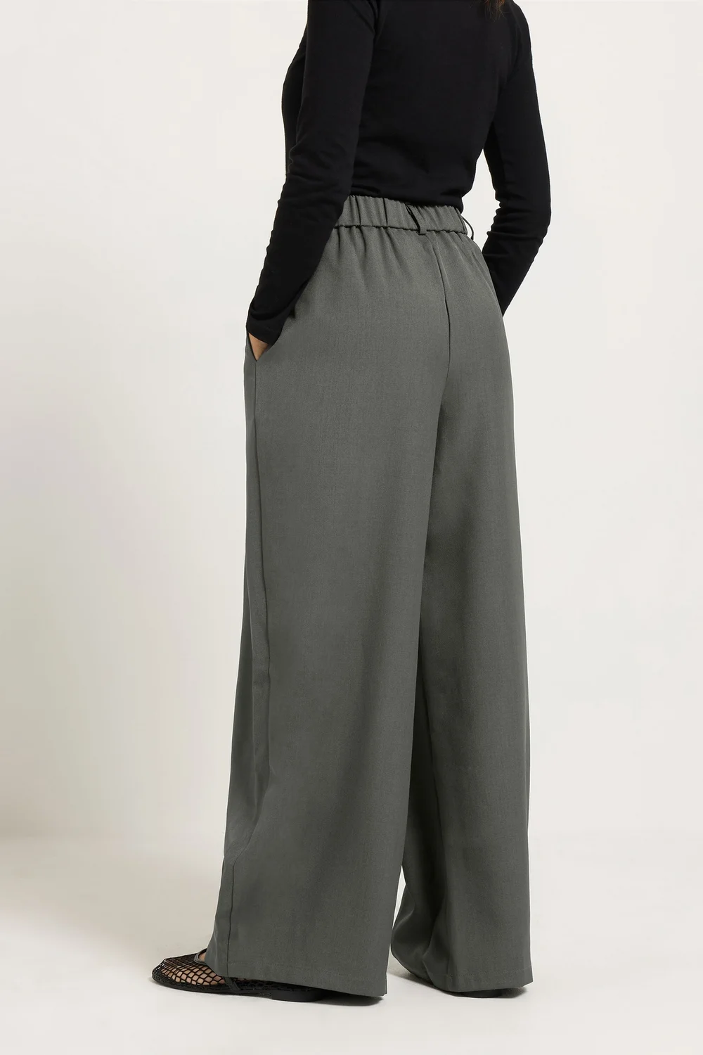 PixieGirl Petite Grey Wrap Pleated Wide Leg Trousers - 14/L27 Image 3