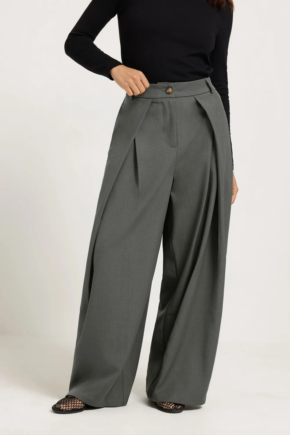 PixieGirl Petite Grey Wrap Pleated Wide Leg Trousers - 14/L27 Image 2