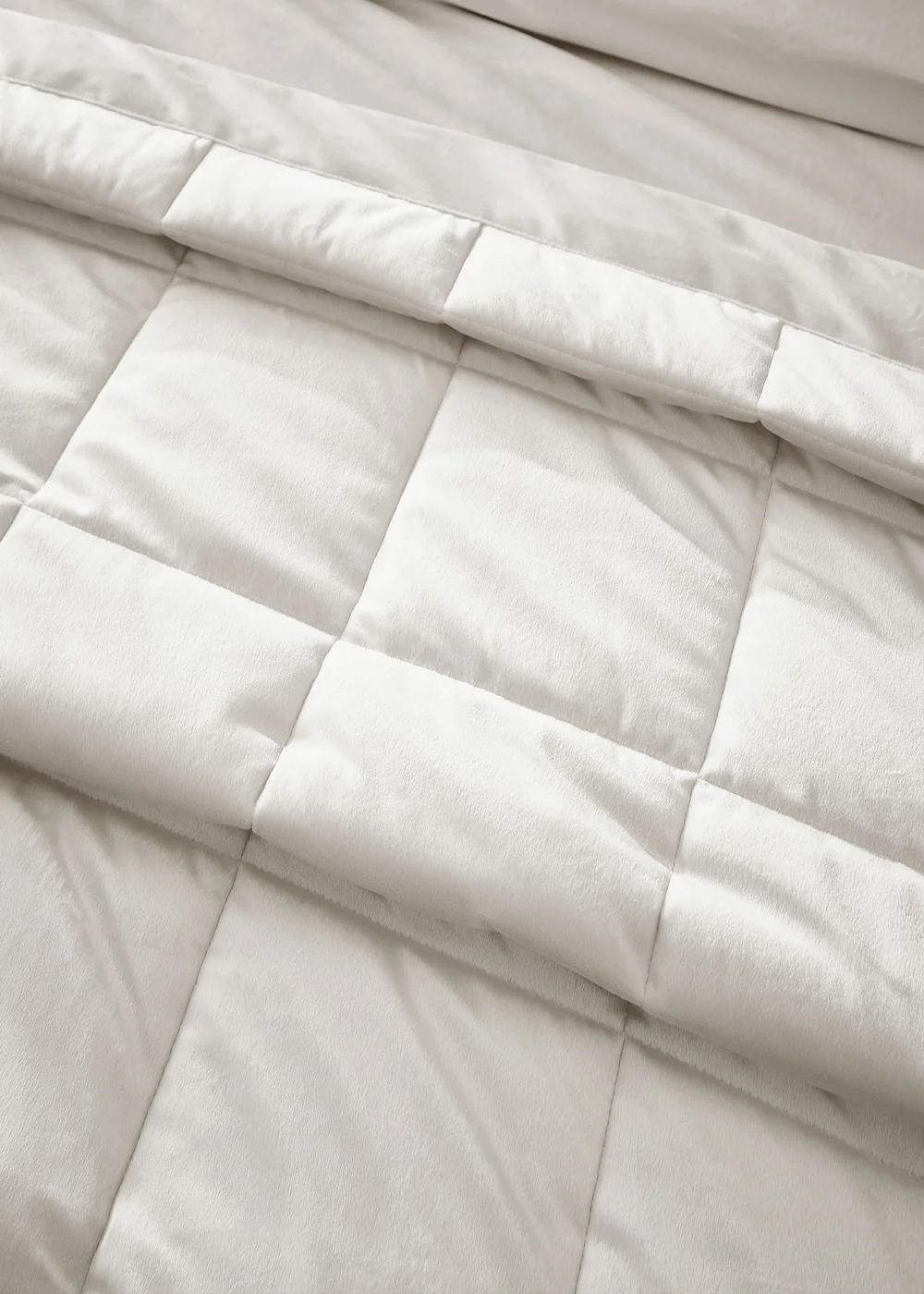 Catherine Lansfield Kingsley Matt Velvet Quilted 220x220cm Bedspread Cream - One Size Image 2