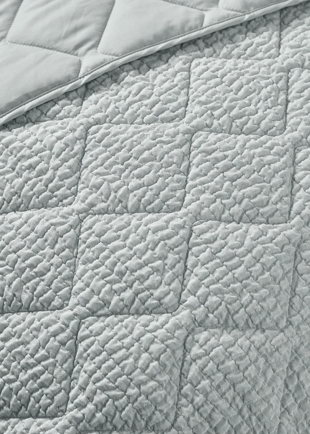 Catherine Lansfield Crinkle Seersucker Texture 220x220cm Bedspread Green - One Size Image 2