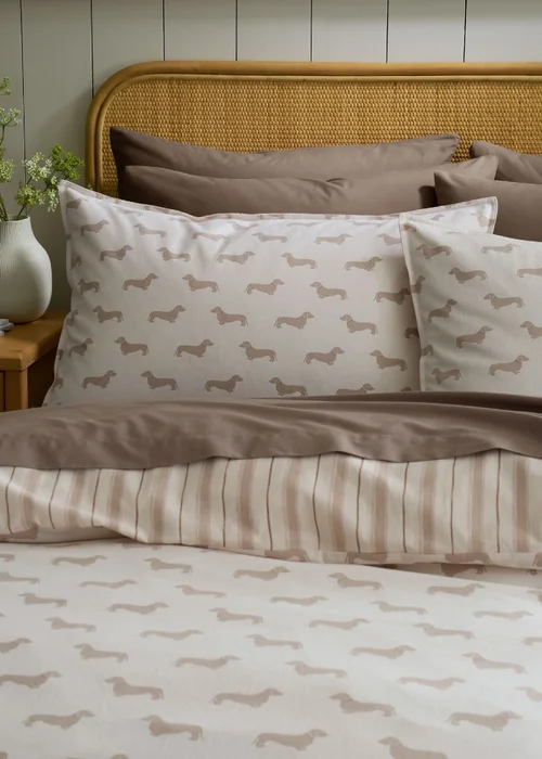 Emily Bond Brushed Peggy Dachshund 100% Cotton Reversible Duvet Cover Set Cream - Single Image 3