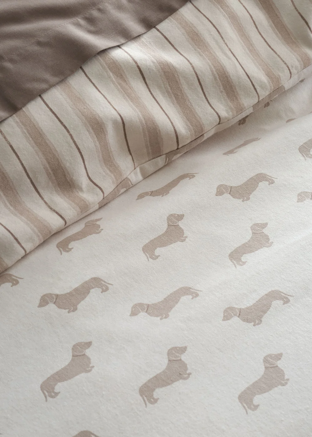 Emily Bond Brushed Peggy Dachshund 100% Cotton Reversible Duvet Cover Set Cream - Single Image 5