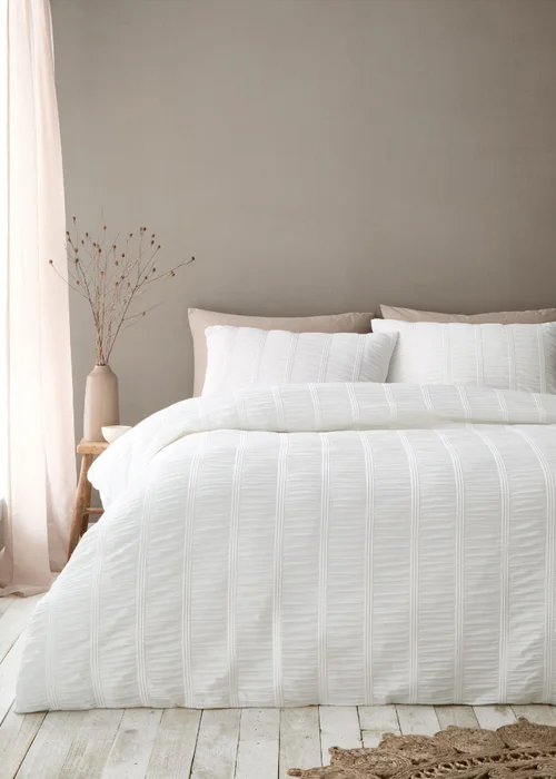 Pineapple Elephant Waffle Seersucker Duvet Cover Set White - Single Image 1