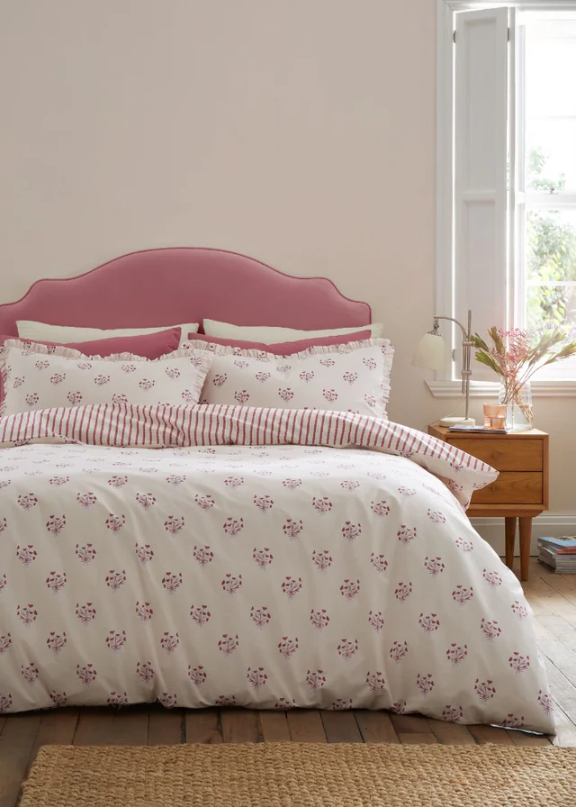 Emily Bond Hand Gathered Posy 100% Cotton Reversible Duvet Cover Set Cream / Red
