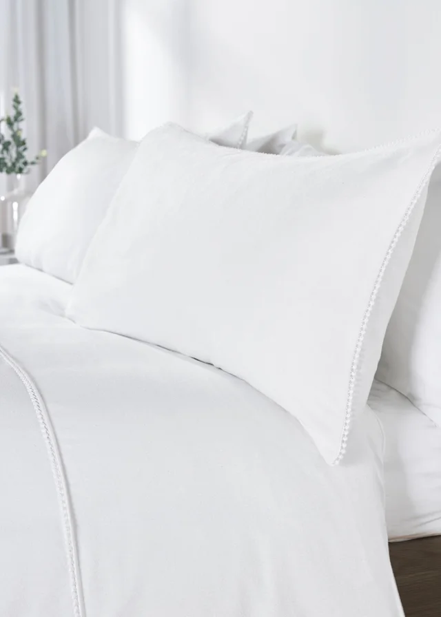 Catherine Lansfield Brushed Pom Pom Cotton Duvet Cover Set White