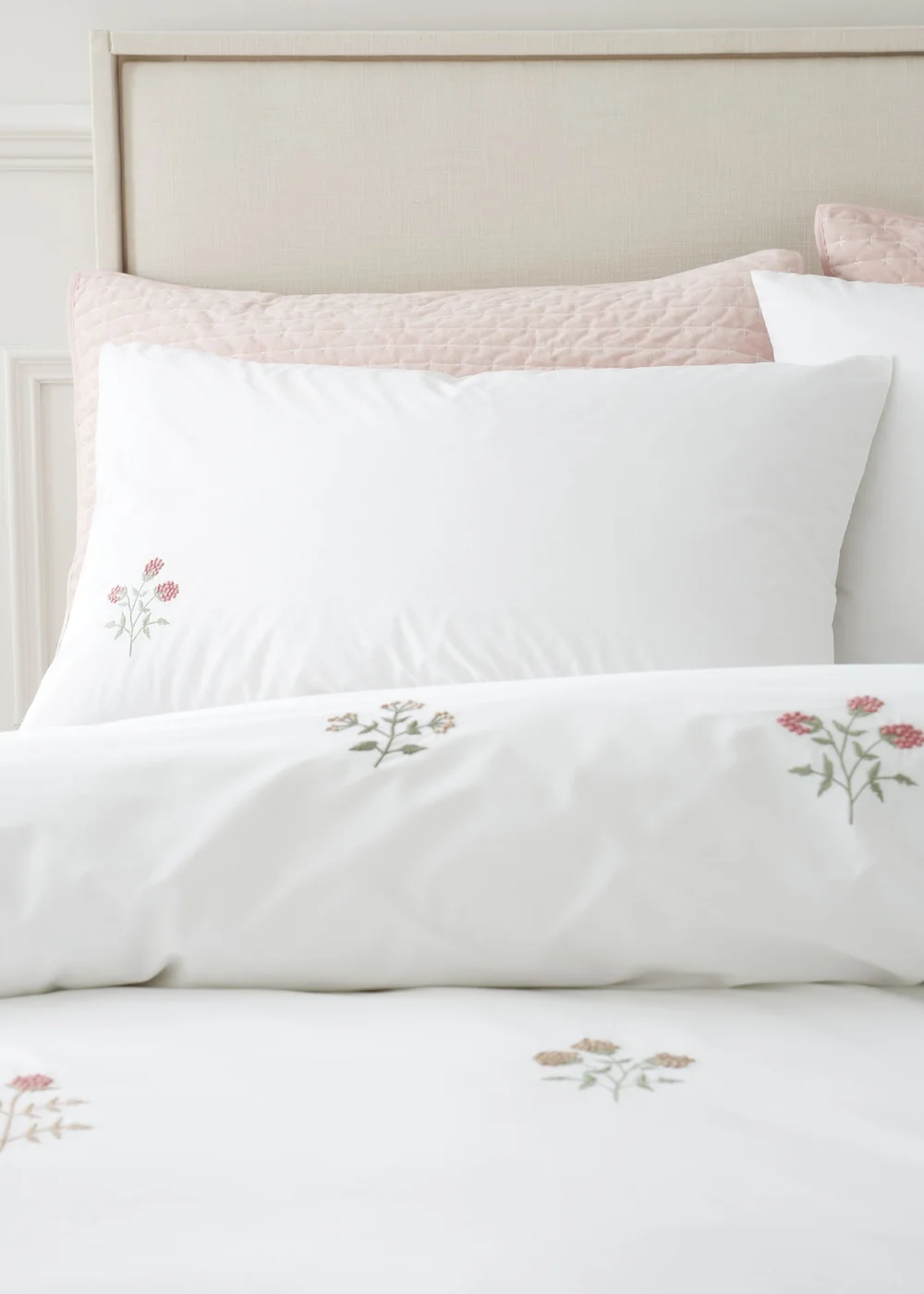 Bianca Fine Linens Adeline Floral Embroidered 200 Thread Count Cotton Duvet Cover Set White - Single Image 2