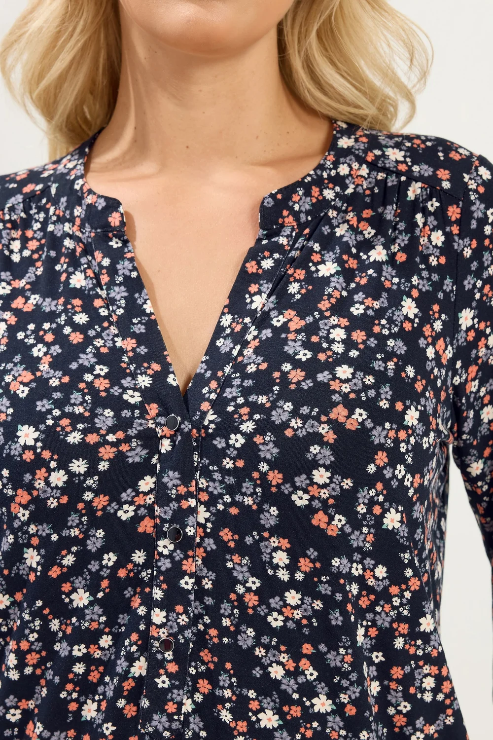 Yours Curve Black Floral Shirt - 38-40 Image 4