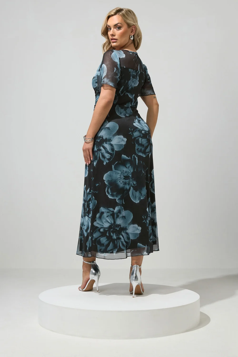 Yours London Curve Black Floral Square Neck Maxi Dress - 22 Image 3