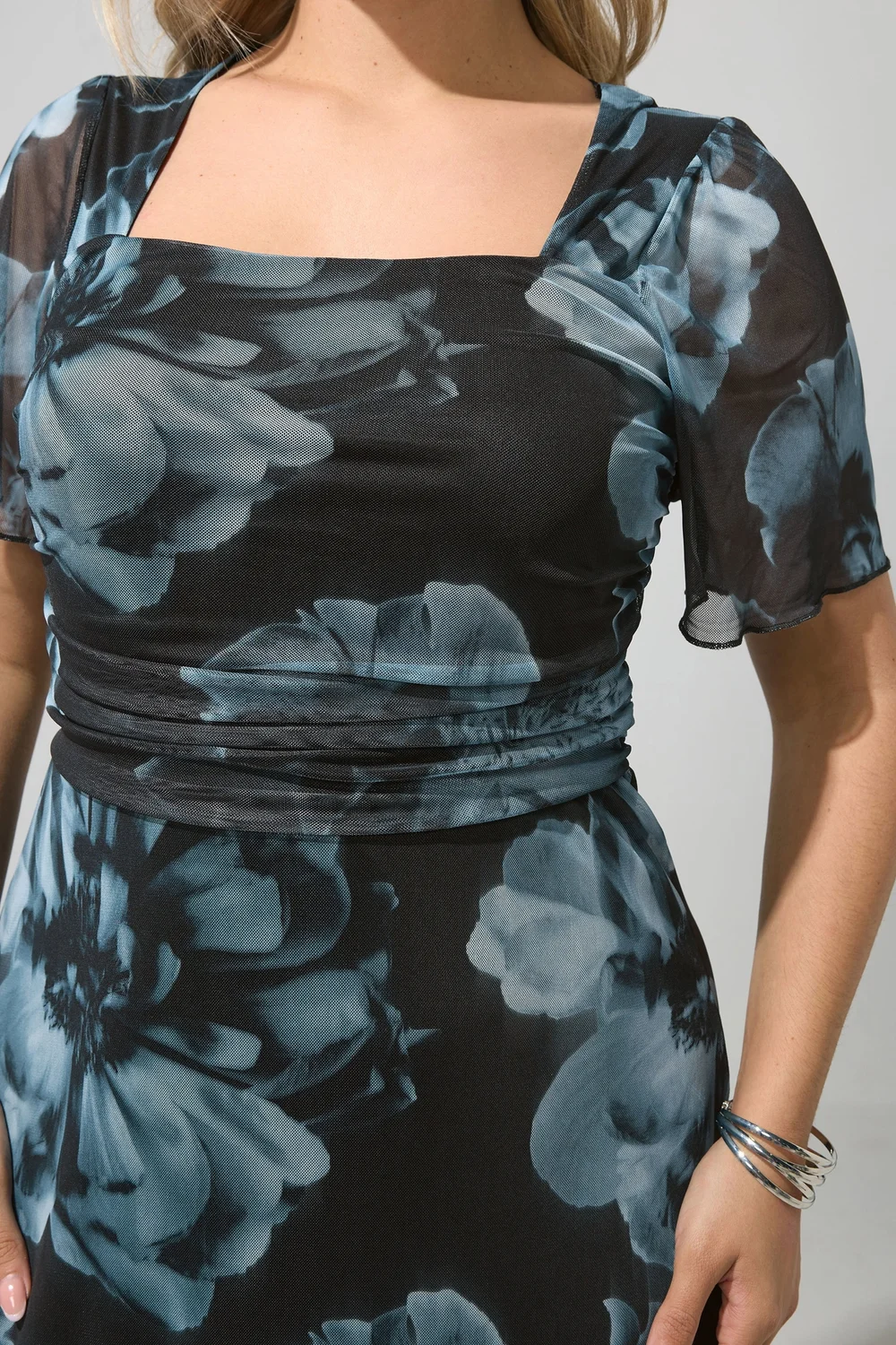 Yours London Curve Black Floral Square Neck Maxi Dress - 22 Image 4