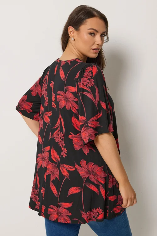 Yours Curve Red Floral Pleat Front Top - 26-28 Image 3