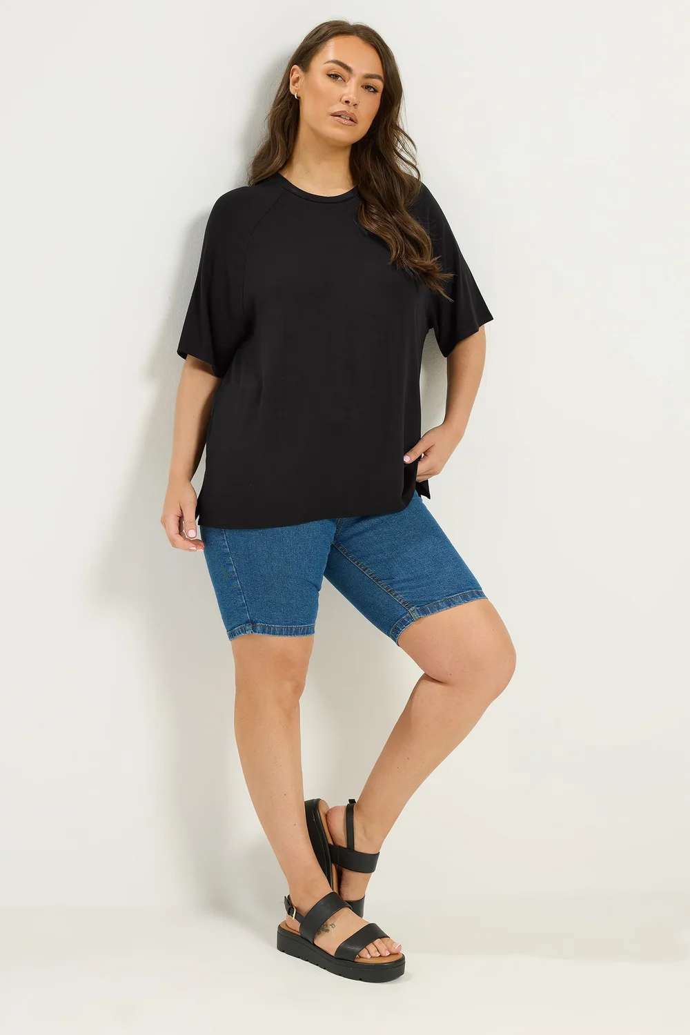 Yours Curve Black Soft Touch Raglan T-Shirt - 30-32 Image 2