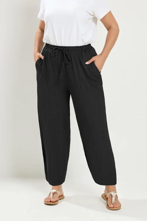 Yours Curve Black Crinkle Barrel Trousers - 22-24 Image 2