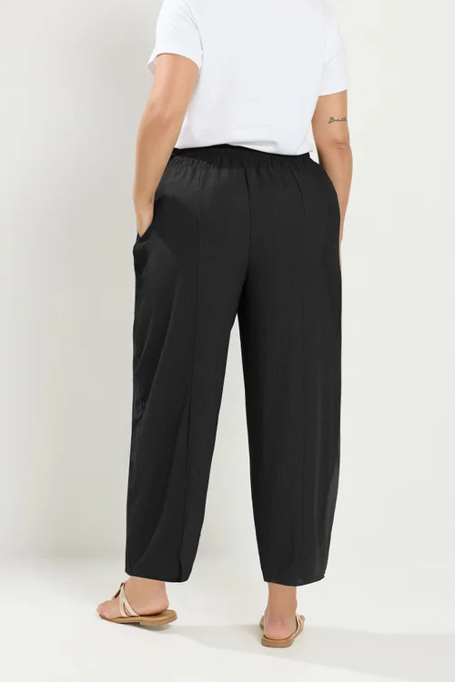 Yours Curve Black Crinkle Barrel Trousers - 22-24 Image 3