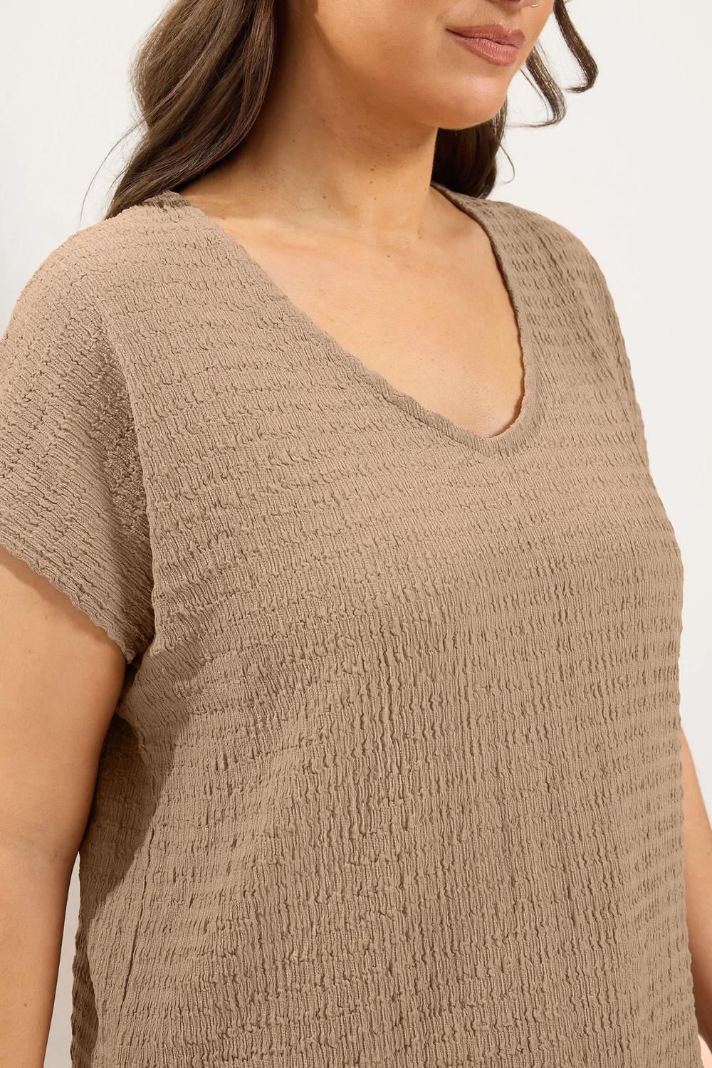 Yours Curve Natural Beige Textured T-Shirt - 18 Image 4