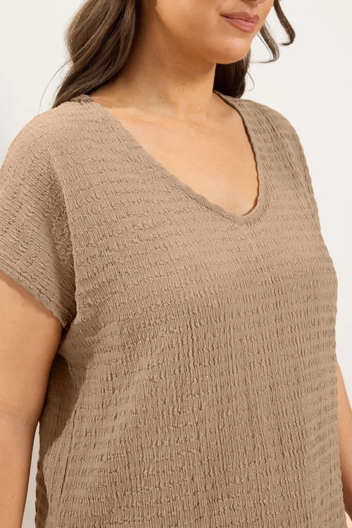 Yours Curve Natural Beige Textured T-Shirt - 18 Image 4