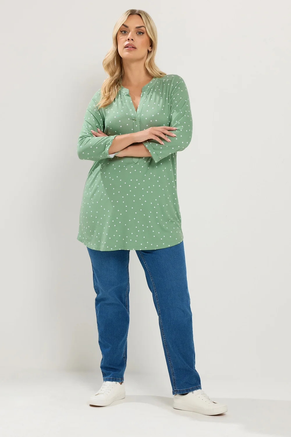 Yours Curve Green Polka Dot Shirt - 16 Image 2