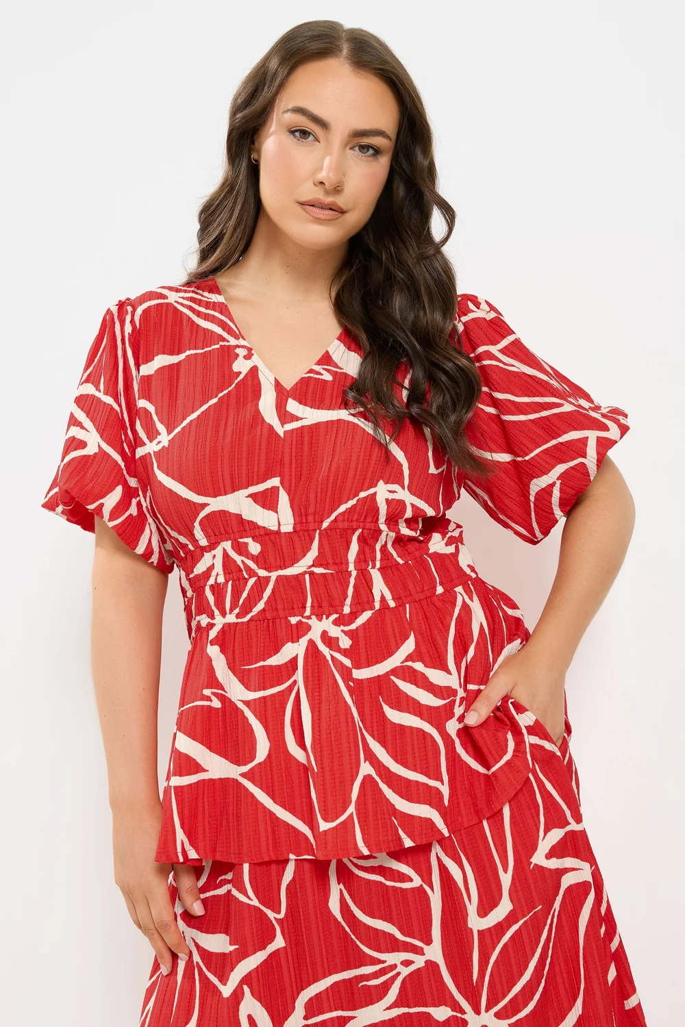 Yours Curve Red Floral Print Puff Sleeve Top - 26-28 Image 1