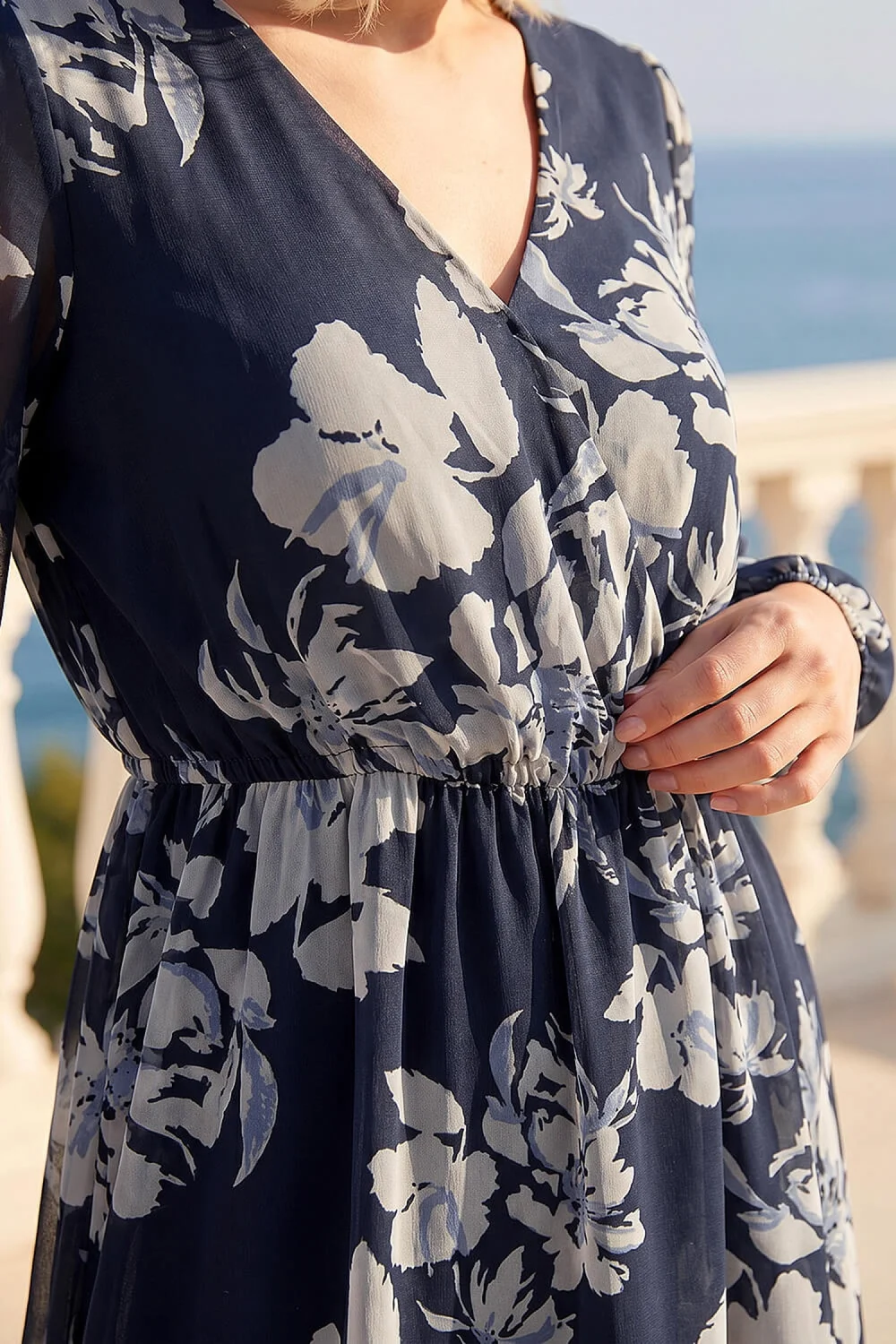 Roman Navy Petite Floral Wrap Dress - 10 Image 4