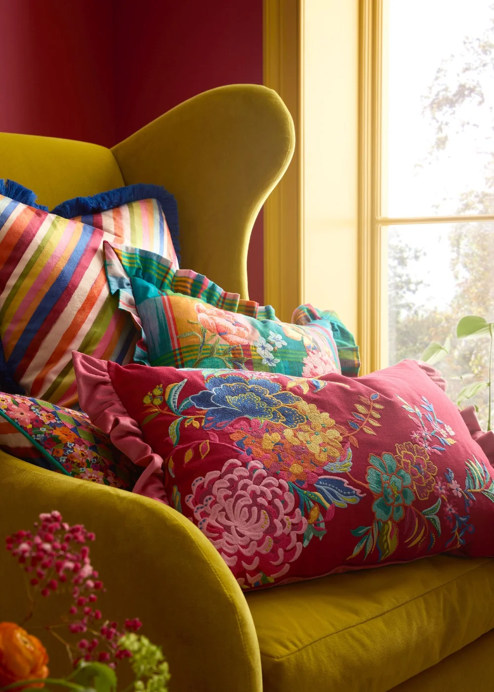 Sophie Robinson Flourish Floral 40x60cm Filled Cushion Bright - One Size Image 4