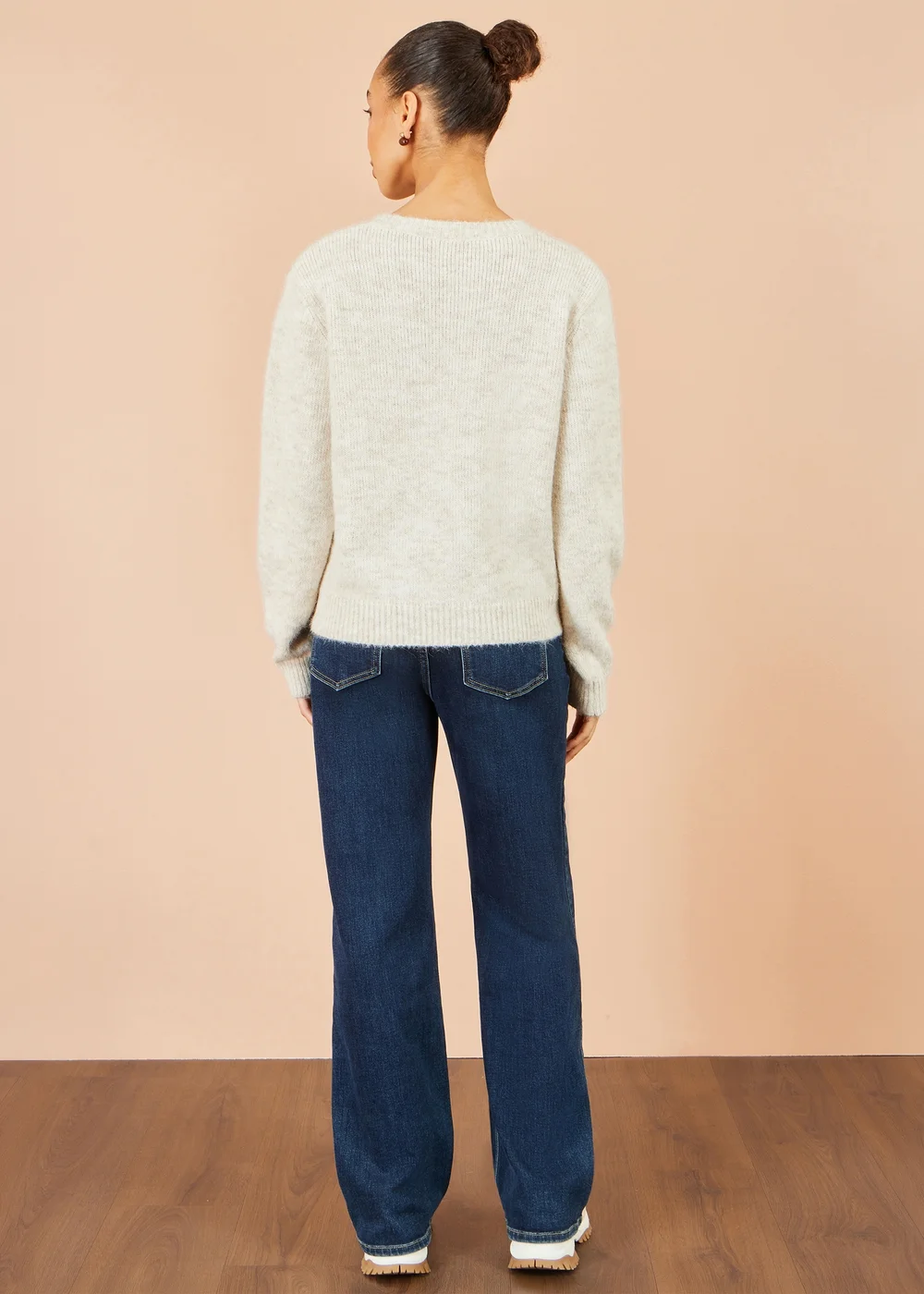 Yumi Ivory Patch Floral Embroidered Relaxed Jumper - M Image 3