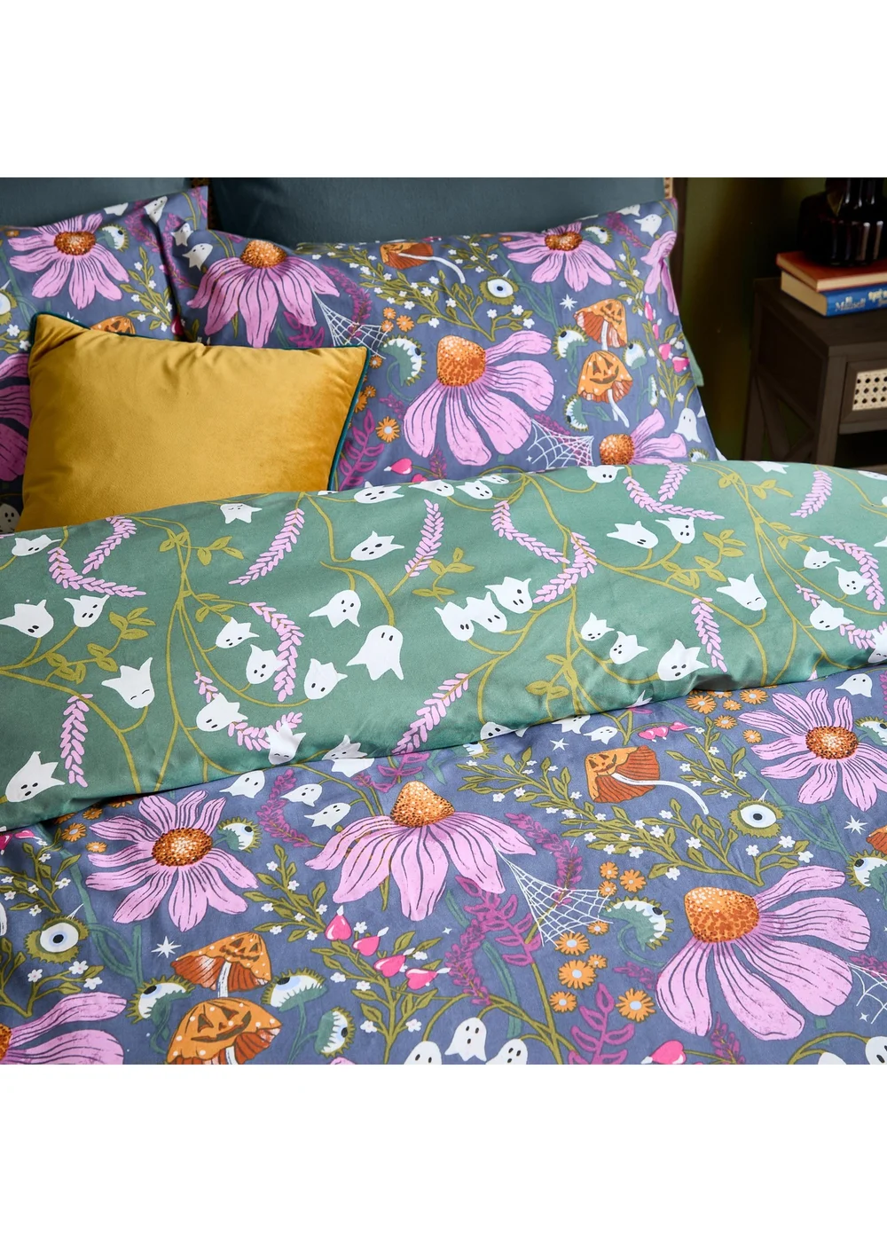 Furn Ghoul Gardens Double Halloween Reversible Duvet Sets Multi - Double Image 3