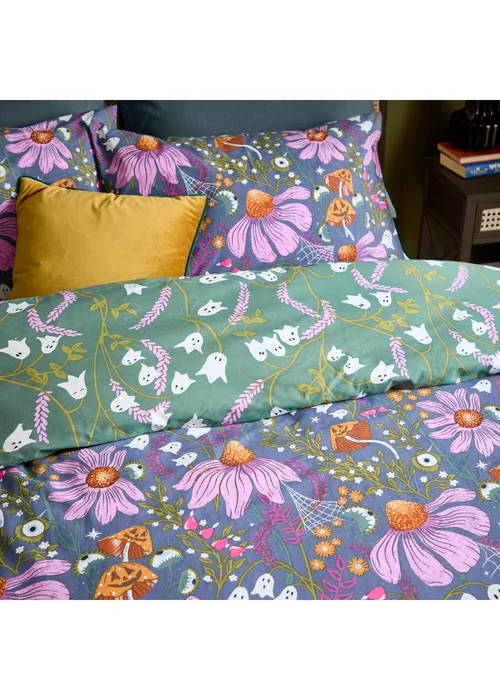 Furn Ghoul Gardens Double Halloween Reversible Duvet Sets Multi - Double Image 3