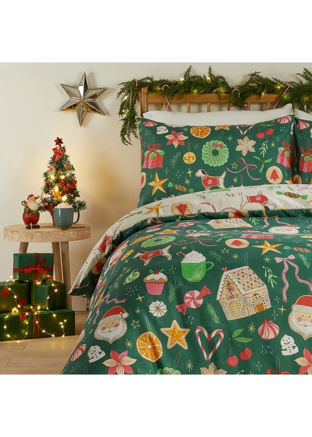 Duvet Day Festive Treats Super King Printed Soft Touch Duvet Sets Emerald - Super king Image 3