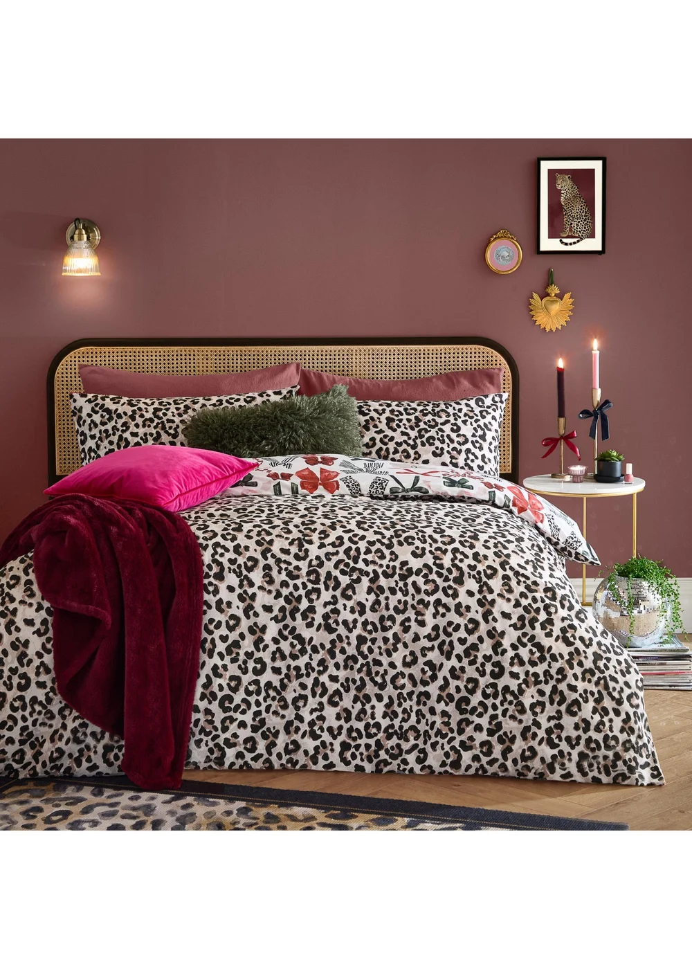 Furn Mila Bows King Reversible Duvet Sets Leopard - Single Image 2