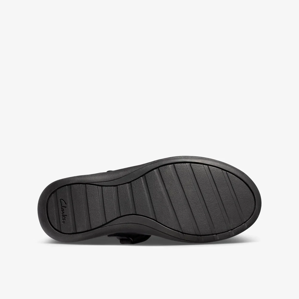 Clarks School Etch Craft Kid Black Leather Extra Wide - 10.5 Infants Image 3