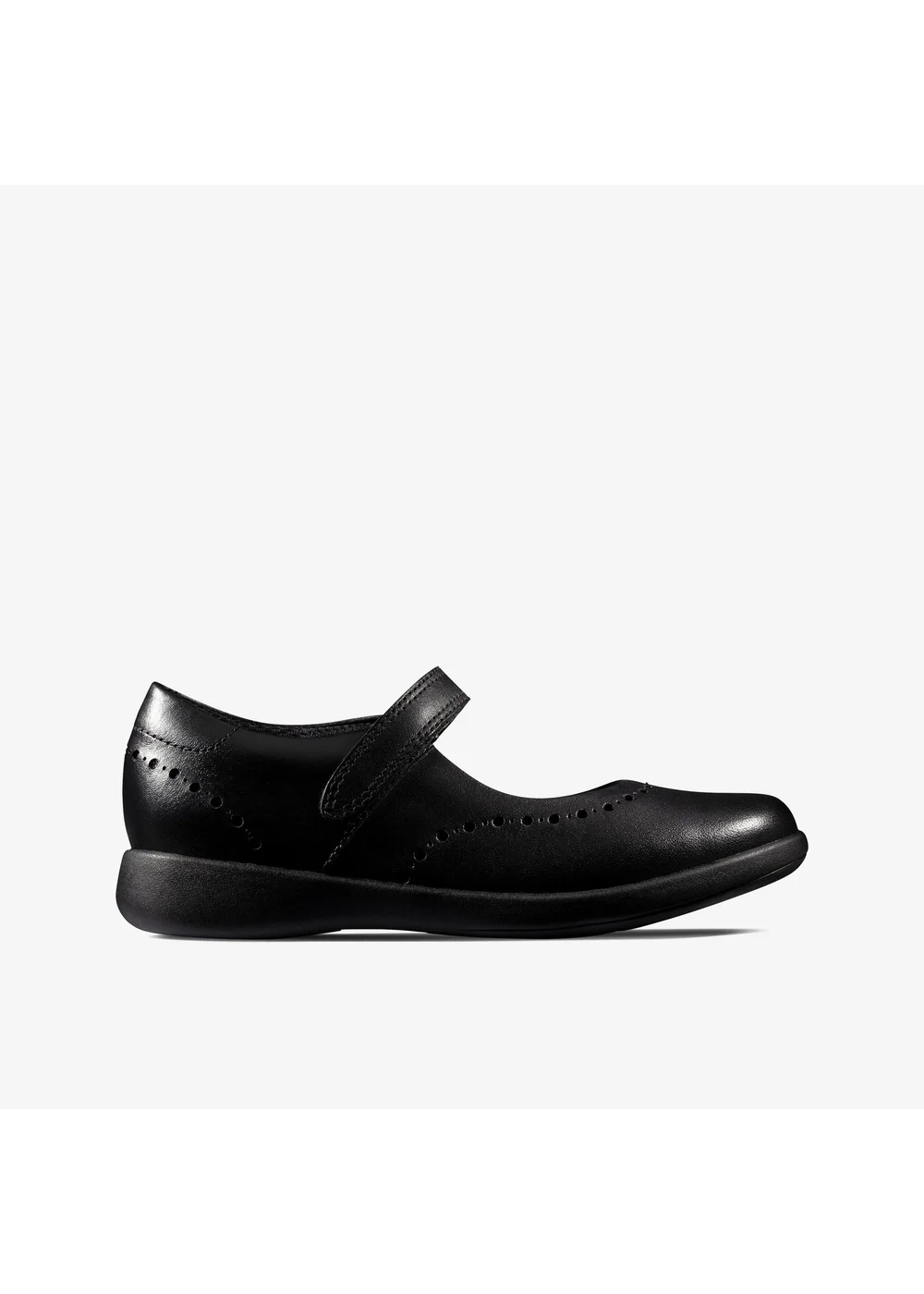 Clarks School Etch Craft Kid Black Leather Standard - 10.5 Infants Image 1