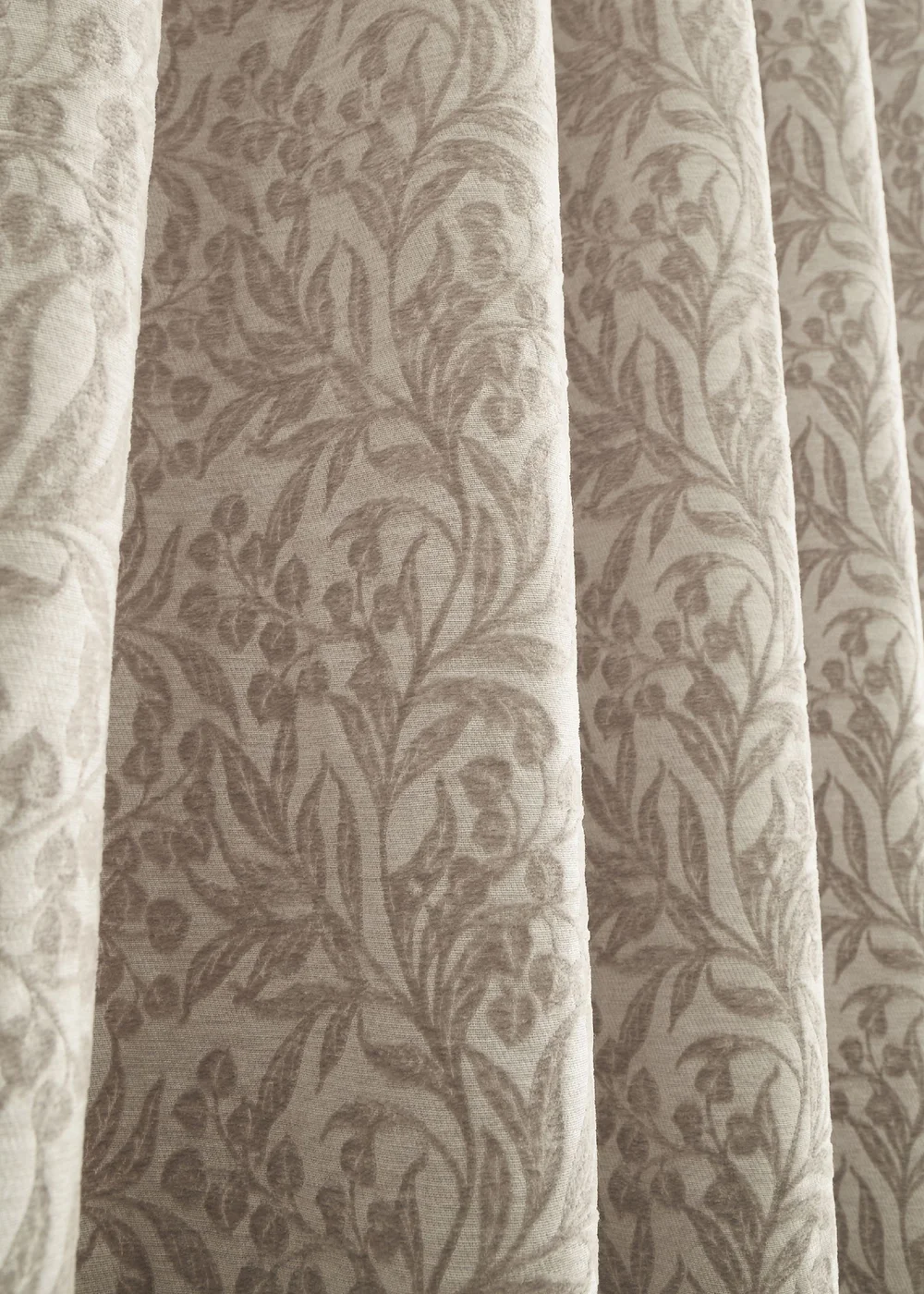 Bianca Fine Linens Chenille Leaves Lined Eyelet Curtains Natural - 66W X 72D (168x183cm) Image 4