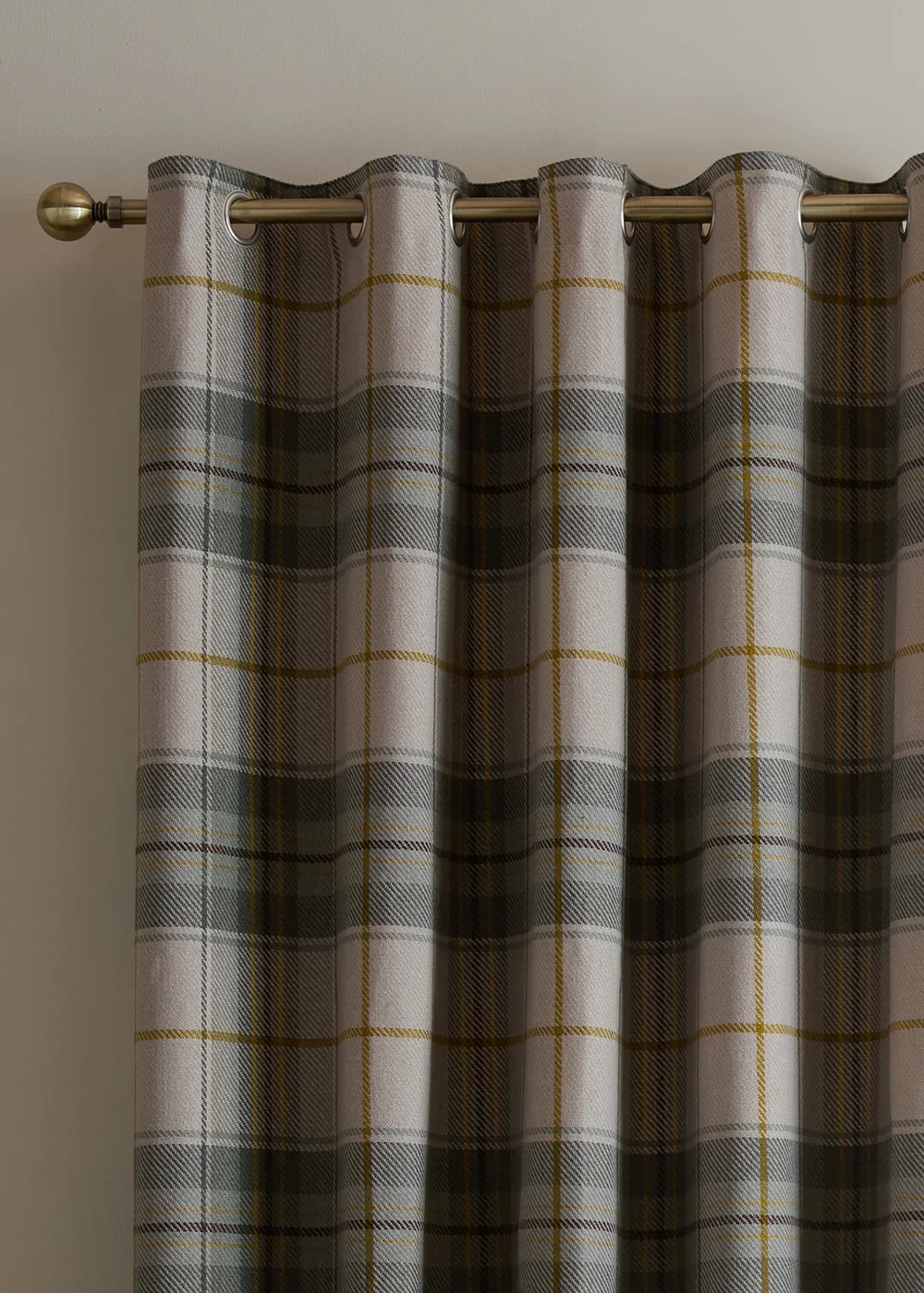 Catherine Lansfield Brushed Woven Glencoe Check Thermal Eyelet Door Panel Green - 66W X 84D (168x213 Image 2