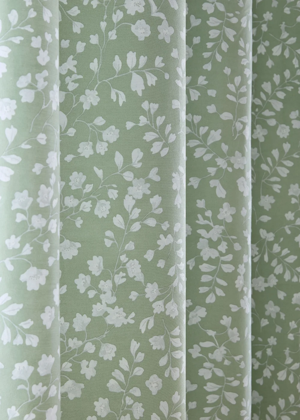 Catherine Lansfield Arla Floral Lined Eyelet Curtains Green - 46W X 54D (117x137cm Image 3