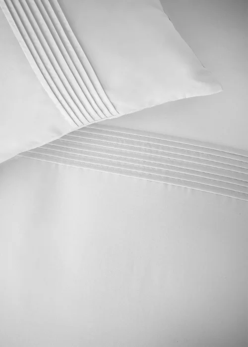 Catherine Lansfield Pintuck Easy Iron Percale Duvet Cover Set White - Double Image 3