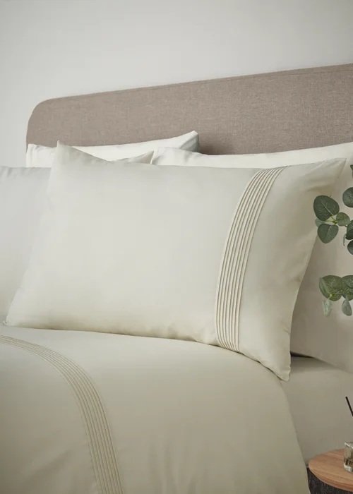Catherine Lansfield Pintuck Easy Iron Percale Duvet Cover Set Cream - Super king Image 2
