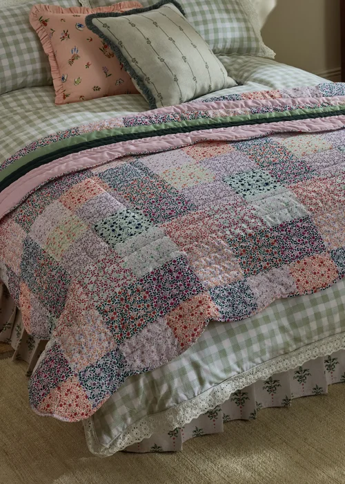 Cath Kidston Heirloom Patchwork Reversible Quilted 150x200cm Bedspread Pink - One Size Image 2