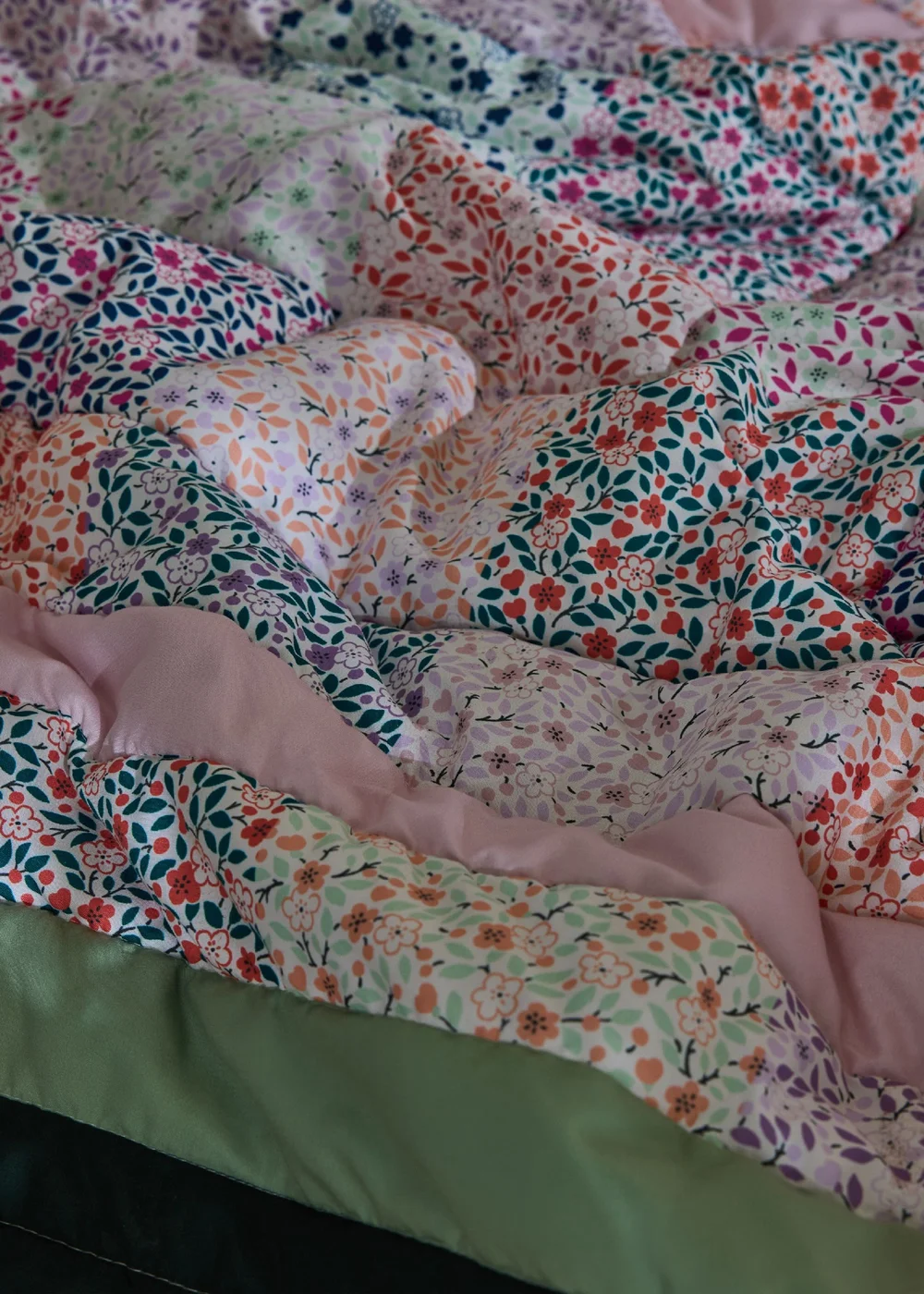 Cath Kidston Heirloom Patchwork Reversible Quilted 150x200cm Bedspread Pink - One Size Image 4