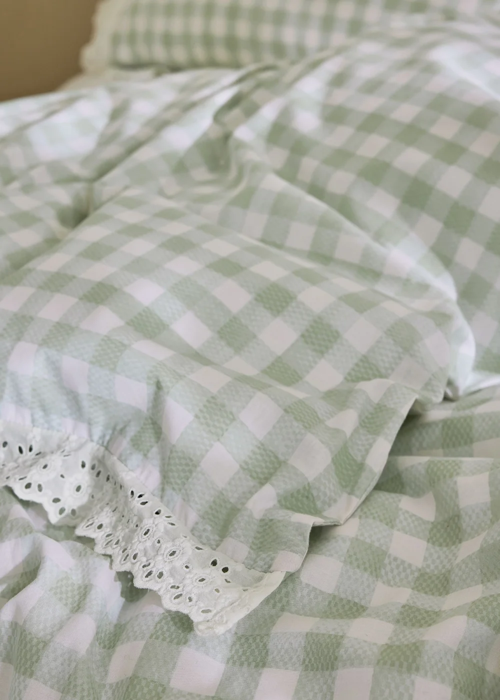 Cath Kidston Painted Gingham Lace Reversible Cotton Duvet Cover Set Green - Single Image 4
