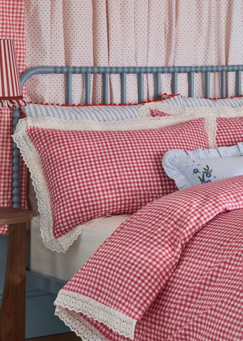 Cath Kidston Painted Gingham Lace Reversible Cotton Duvet Cover Set Red - Single Image 3