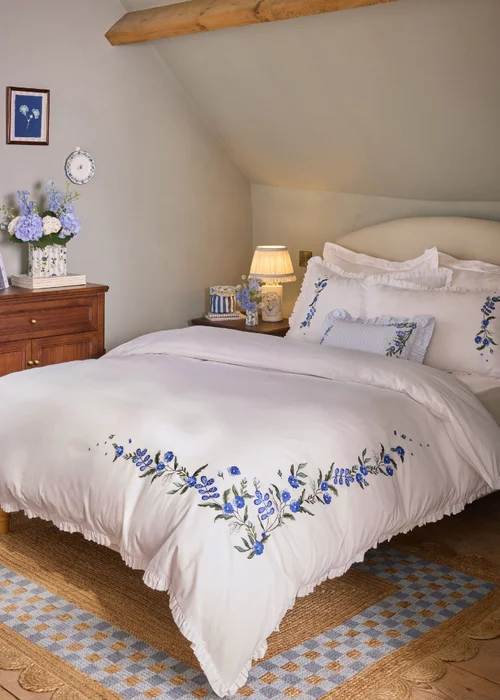 Cath Kidston Forget Me Knot Floral Cotton Duvet Cover Set White / Blue - Single Image 2