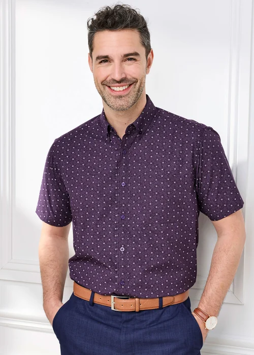 Cotton Traders Blackcurrant Short Sleeve Easy-care Shirt - 3XL Image 2