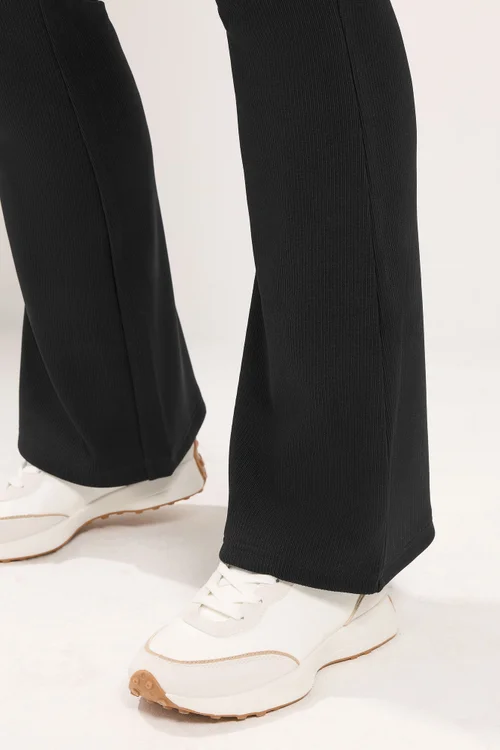 Yours Curve Black Flare Leggings - 28/L30 Image 5